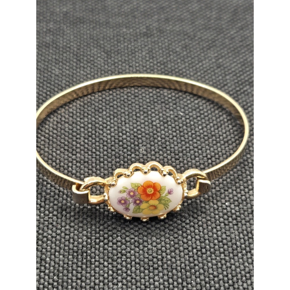 Avon Vintage Gold Tone Floral Porcelain Cabochon Hinged Bangle Bracelet